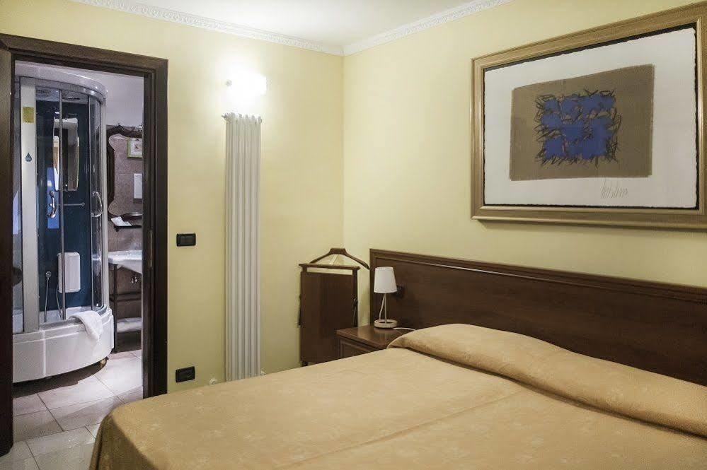 Actor Hotel Genoa Exterior photo